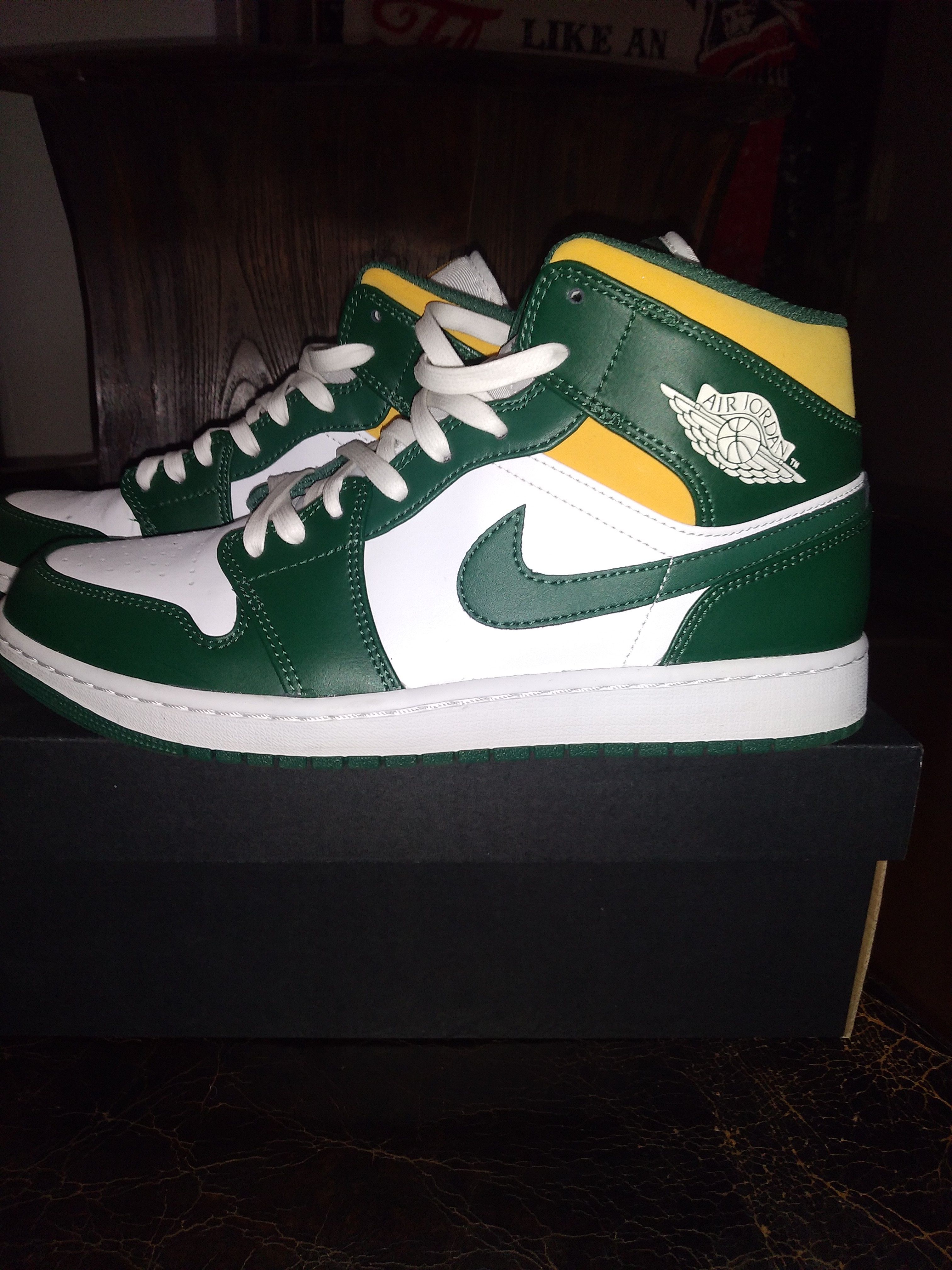 Nike Air Jordan 1 Mid "Seattle Supersonics"