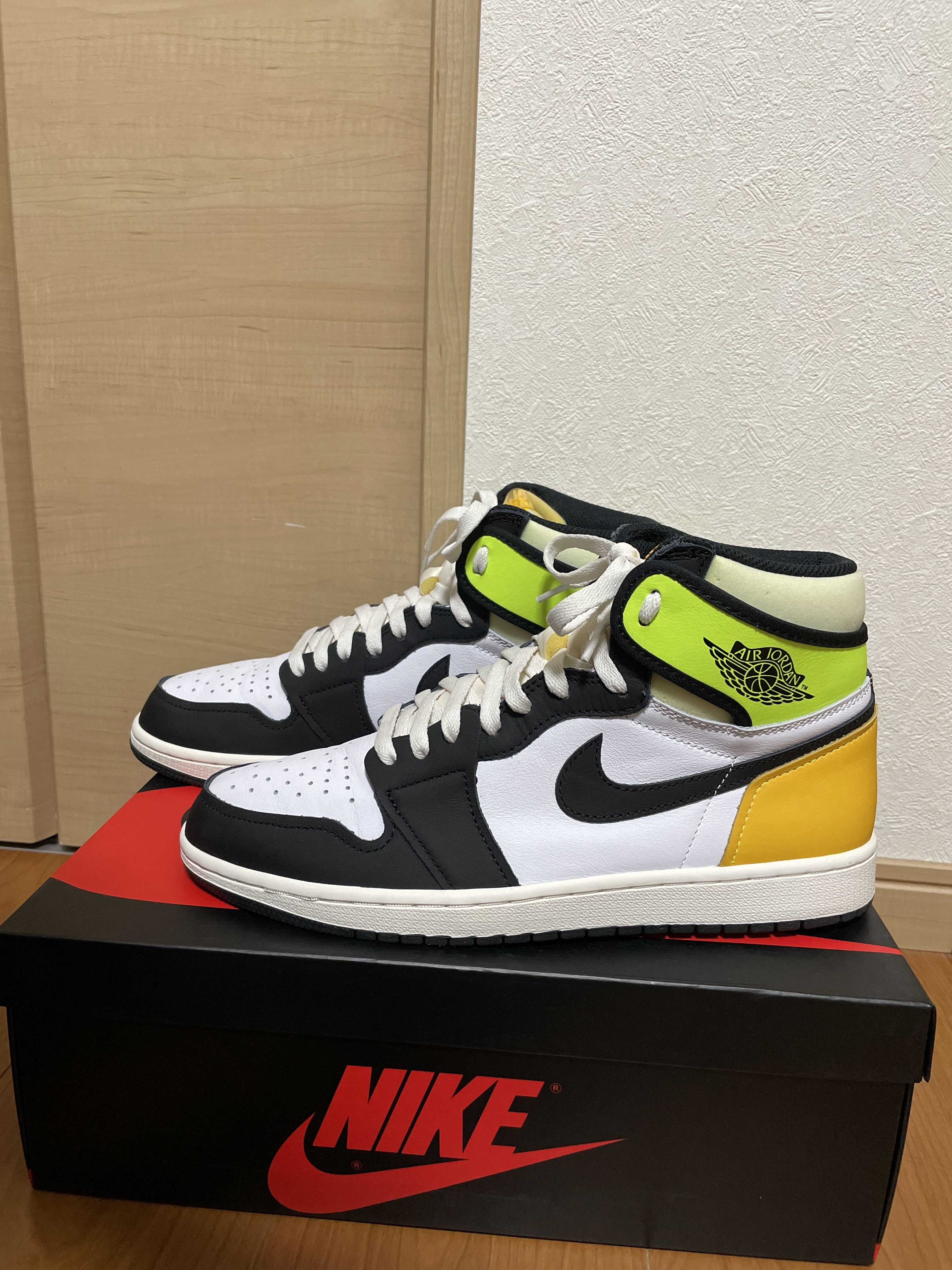 Nike Air Jordan 1 High OG "Volt Gold"