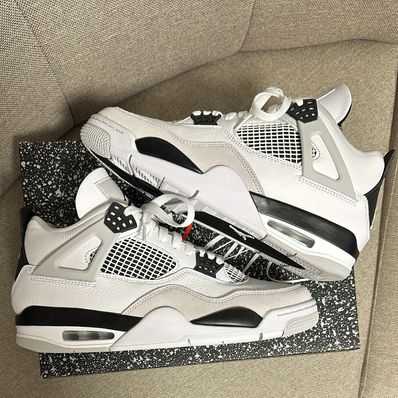 Nike Air Jordan 4 "Military Black"