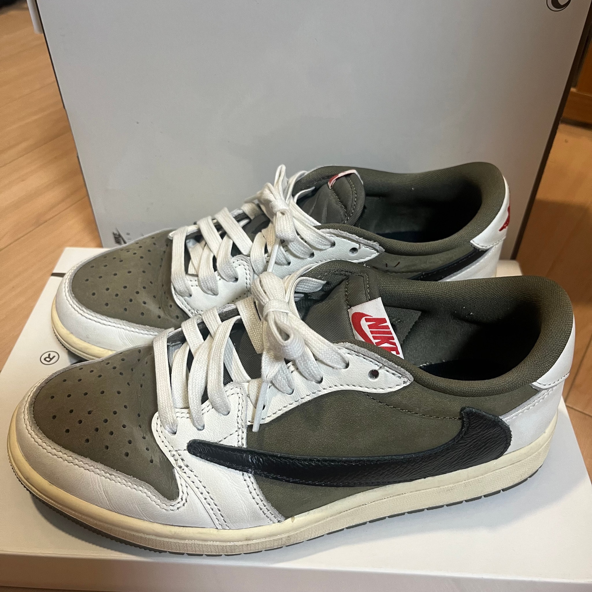 Travis Scott × Nike Air Jordan 1 Low OG SP "Reverse Olive"