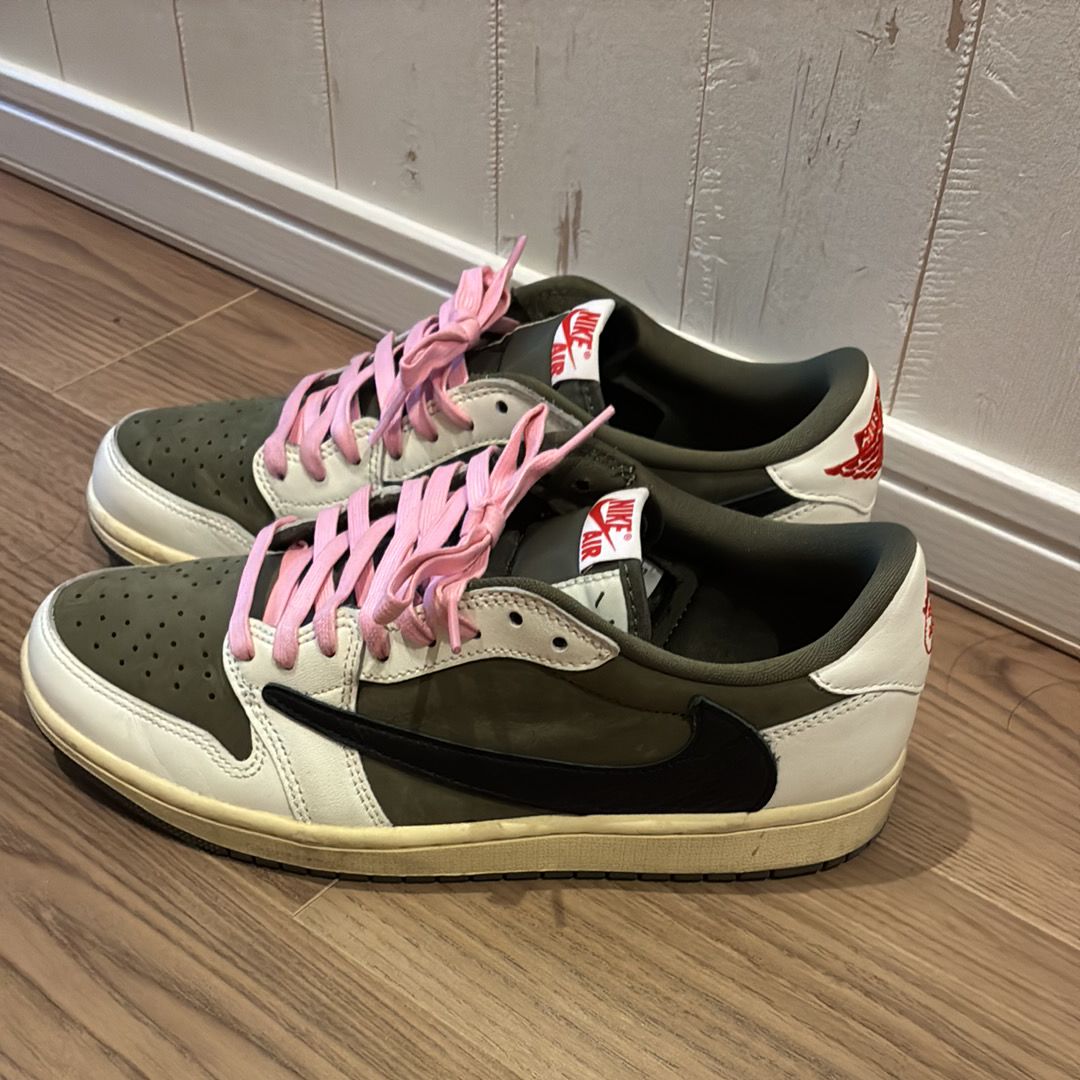 Travis Scott × Nike Air Jordan 1 Low OG SP "Reverse Olive"
