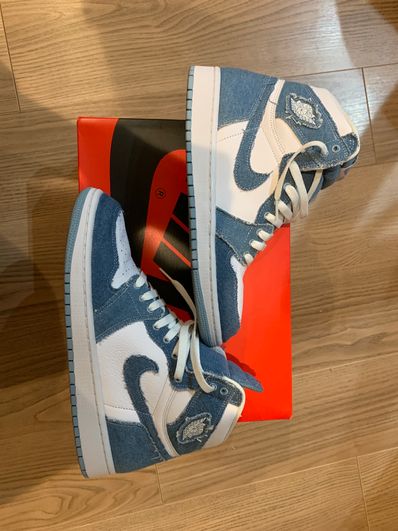 Nike Women's Air Jordan 1 High OG "Denim"