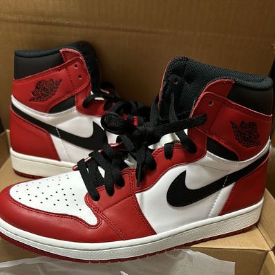 Nike Air Jordan 1 Retro High "Chicago" (2015)