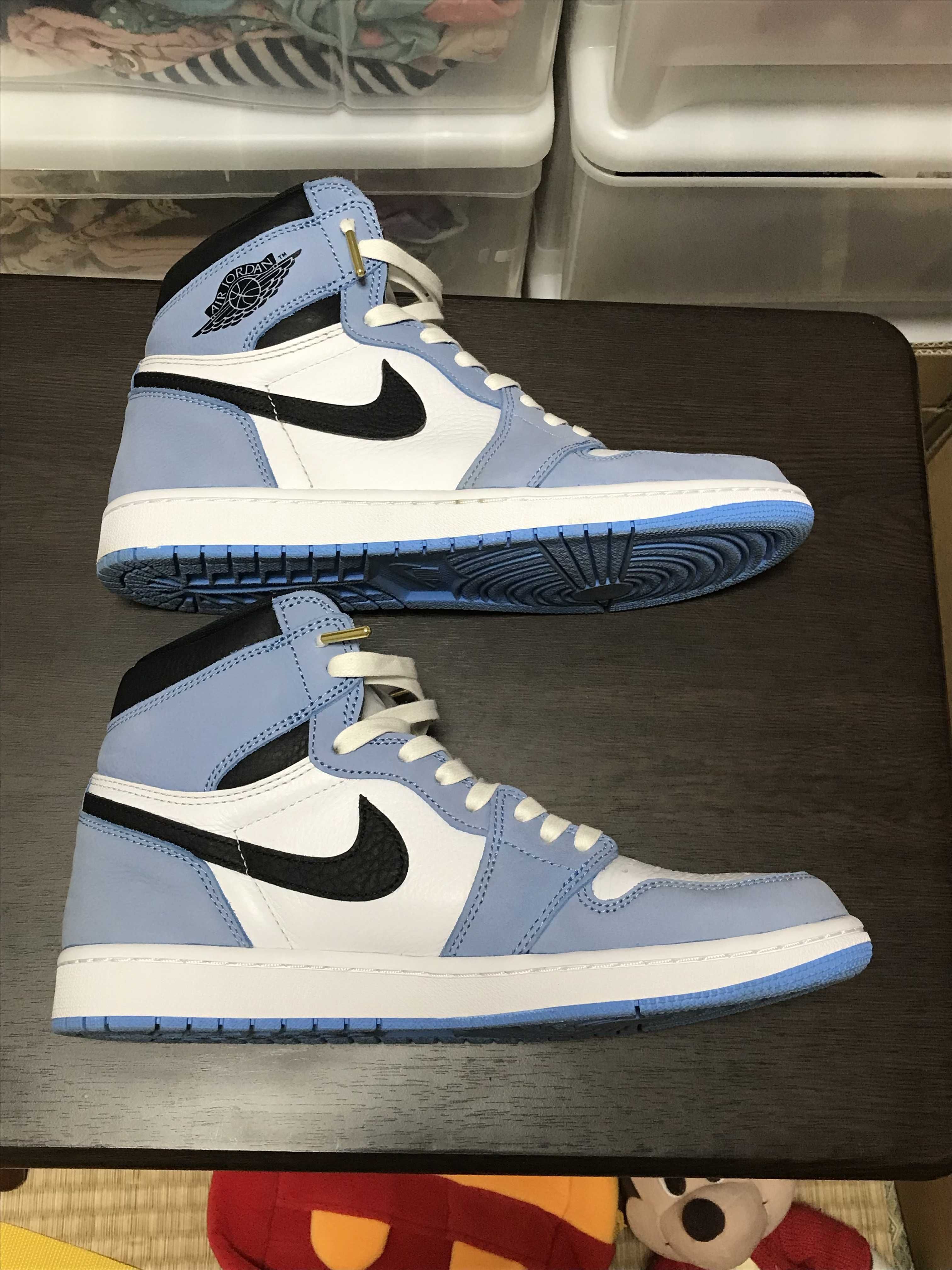 Nike Air Jordan 1 High OG "University Blue"