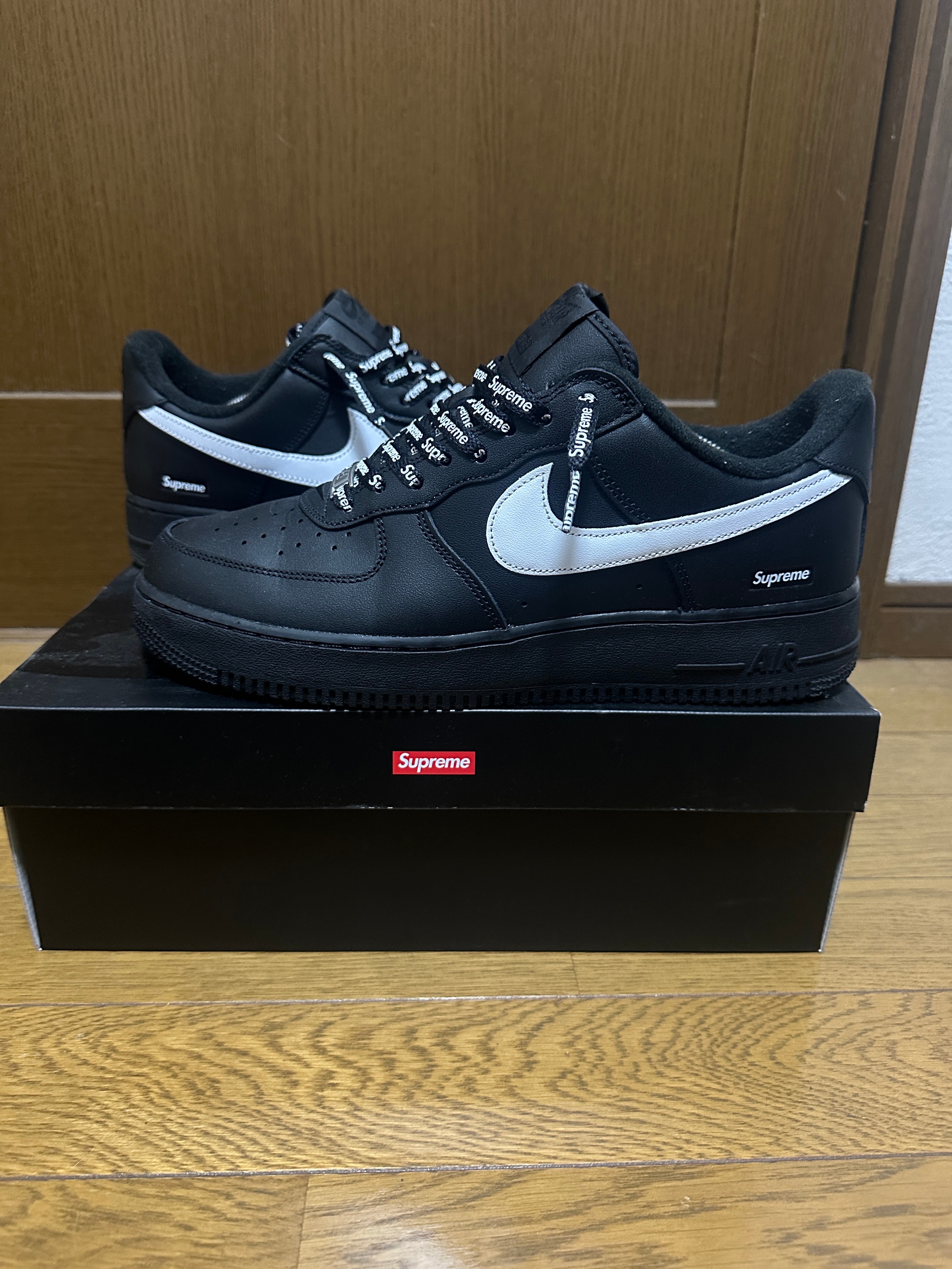 Supreme × Nike Air Force 1 Low "Black/White"