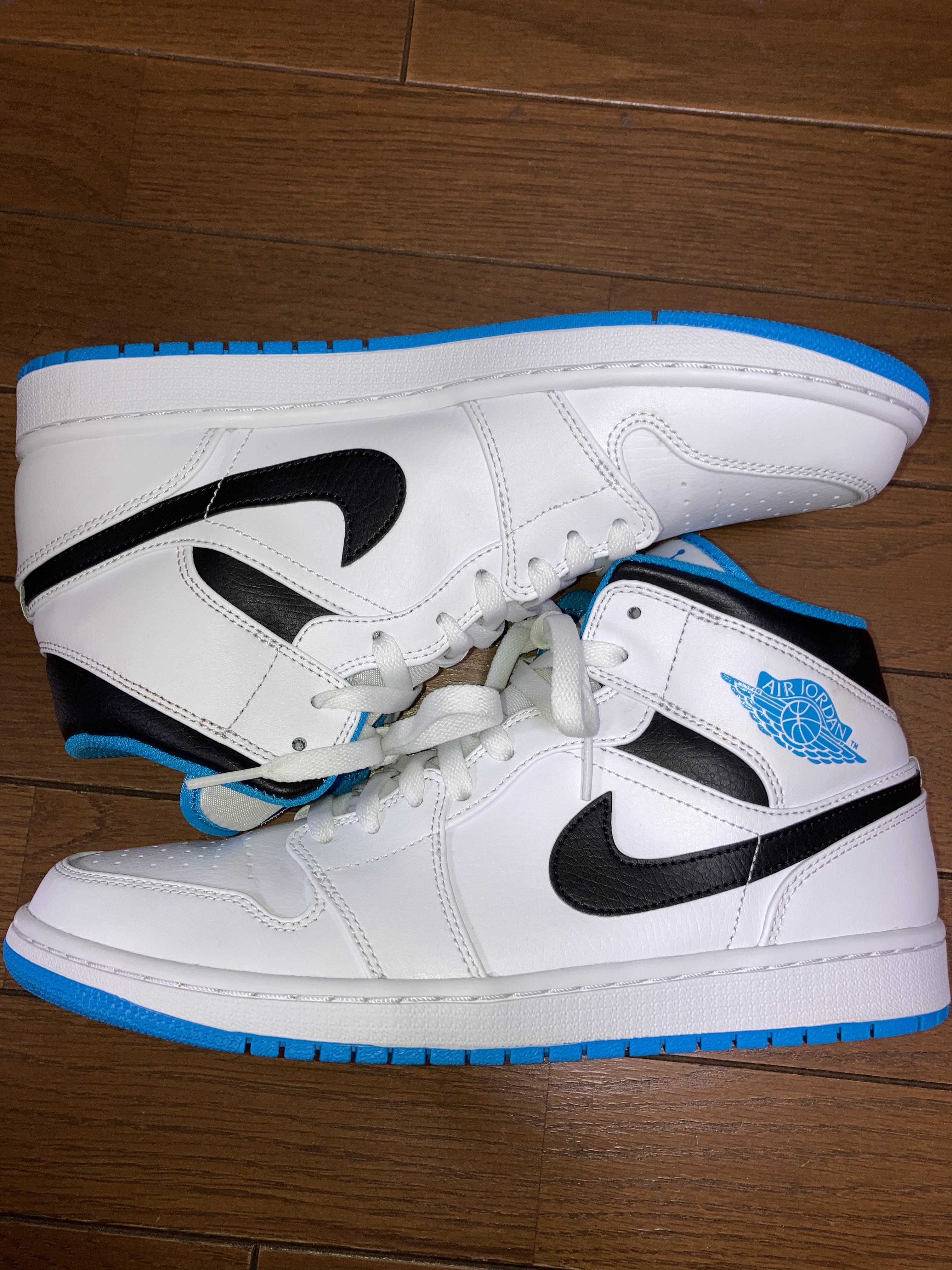 Nike Air Jordan 1 Mid "White/Laser blue"