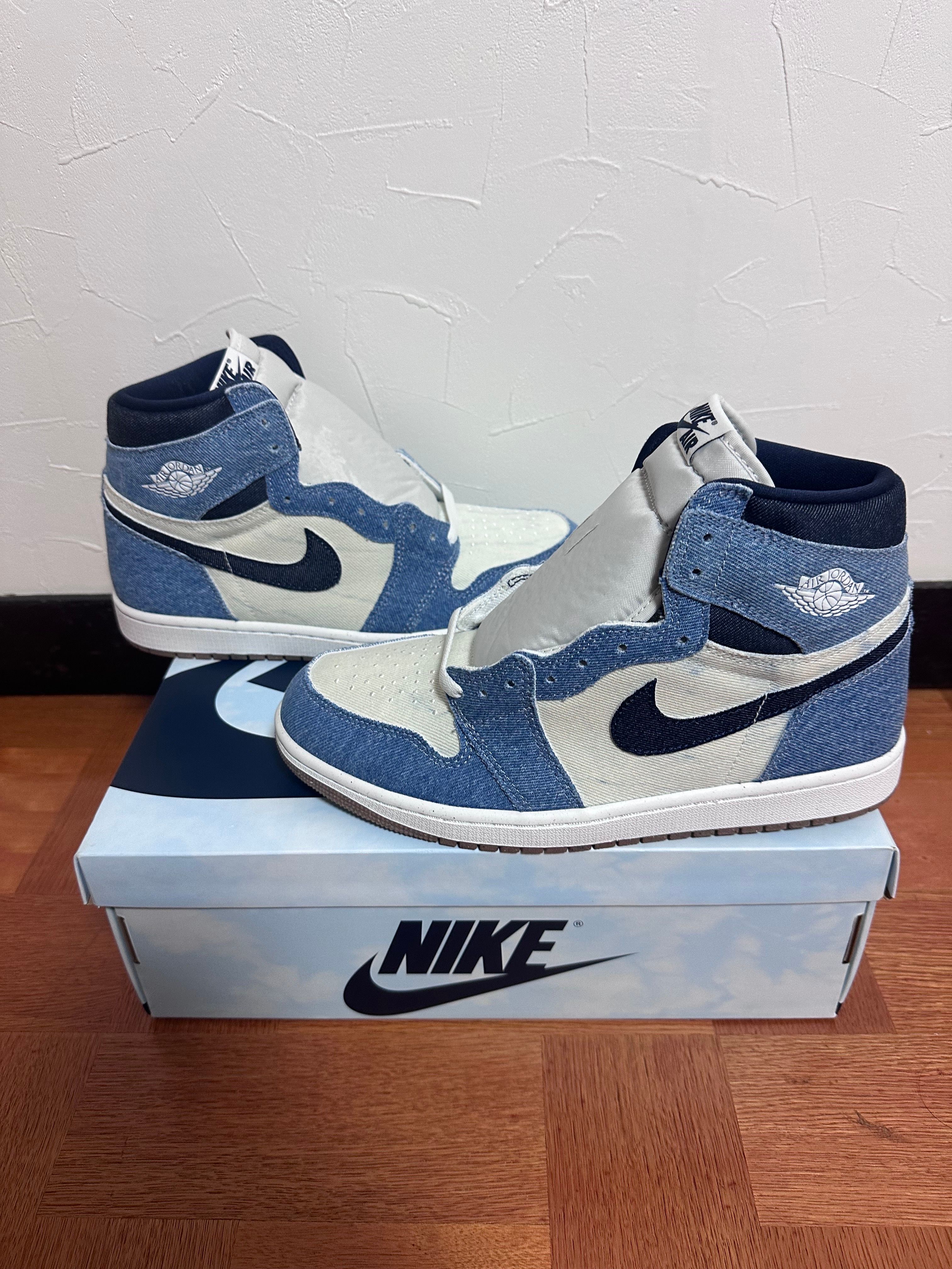 Nike Air Jordan 1 Retro High OG "Denim"