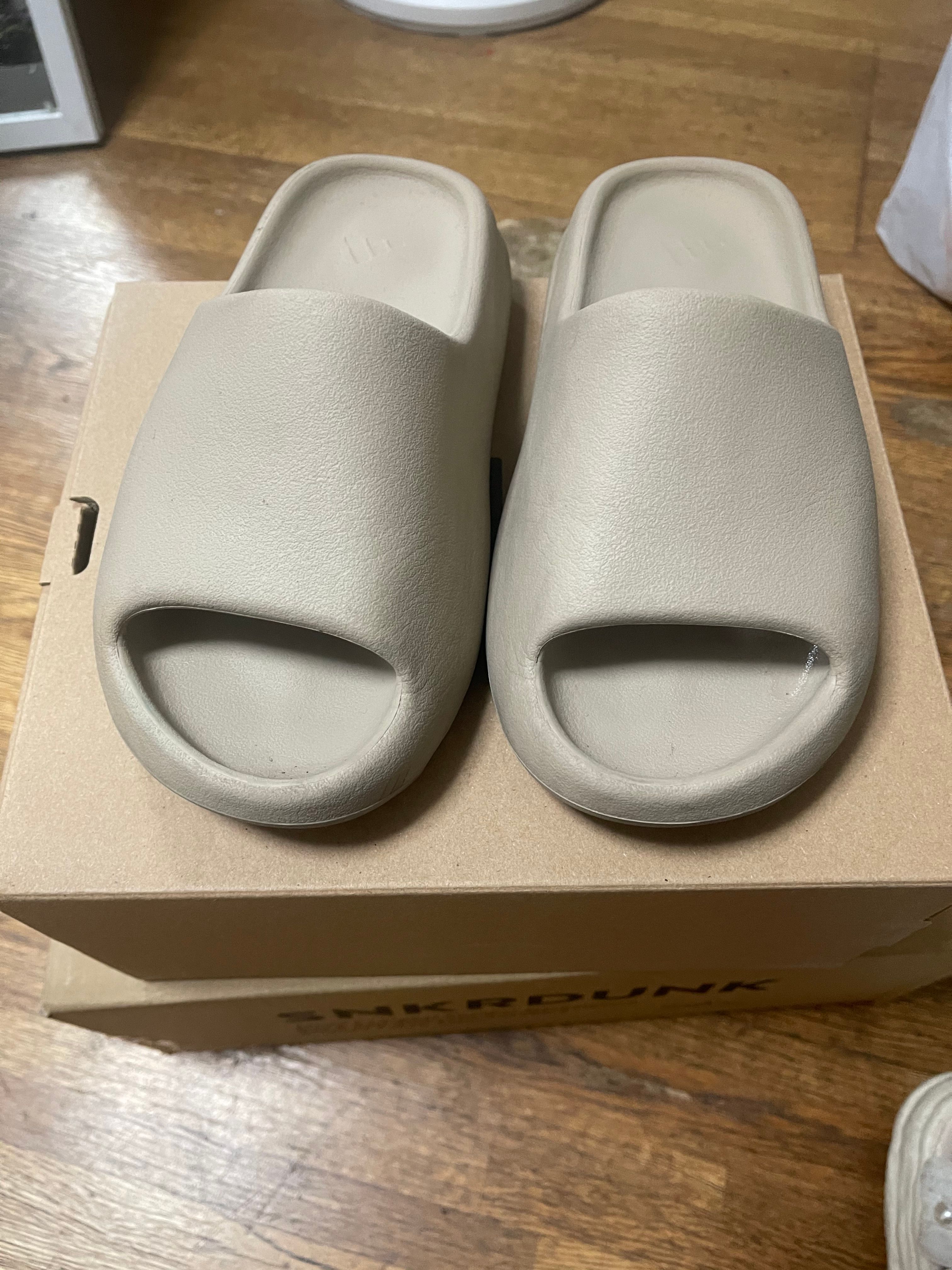 adidas YEEZY Slide "Pure" (GW1934)
