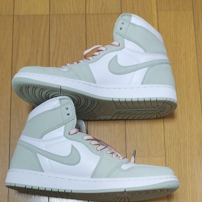 Nike Women's Air Jordan 1 High OG "Seafoam"