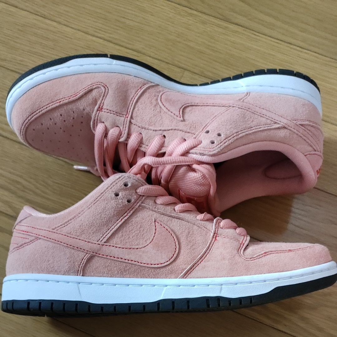 Nike SB Dunk Low "Pink Pig"