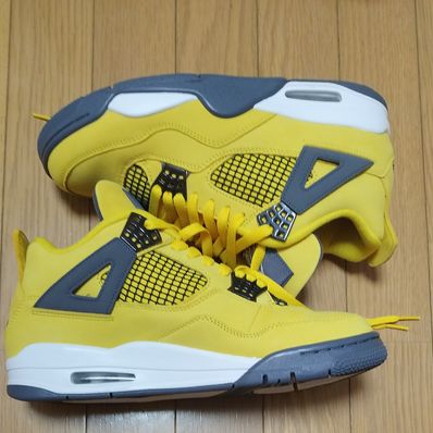 Nike Air Jordan 4 "Tour Yellow"