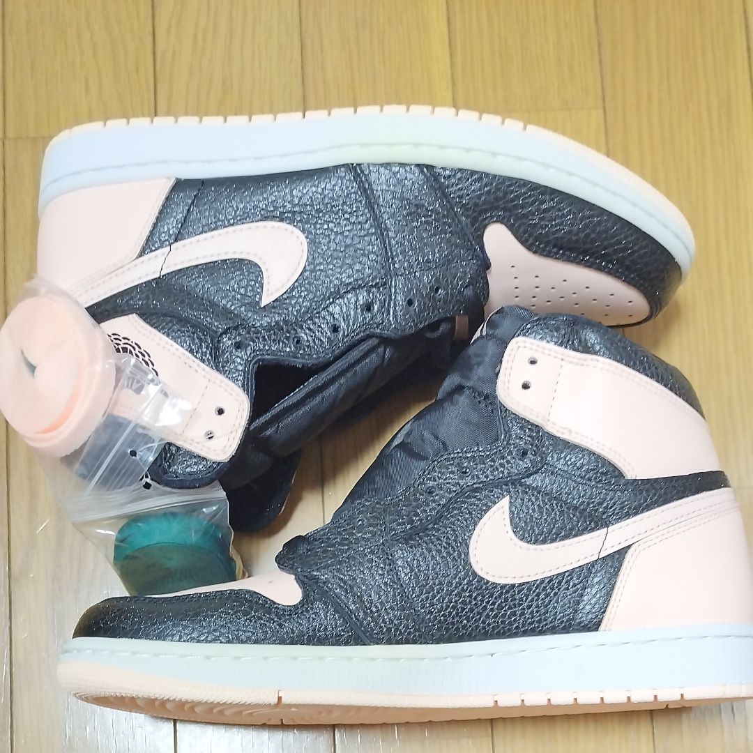 Nike Air Jordan 1 Retro High OG "Crimson Tint"   