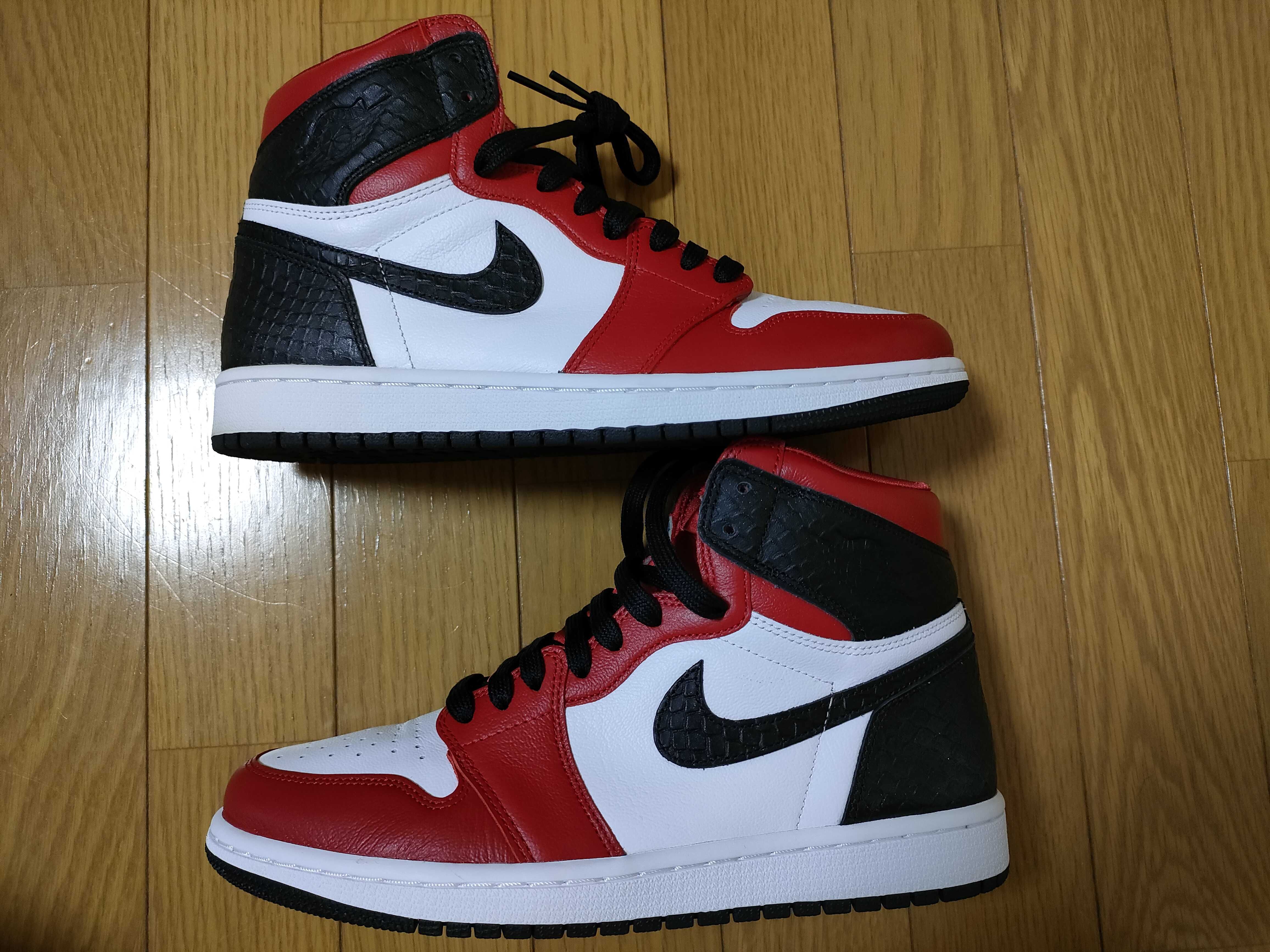 Nike Women's Air Jordan 1 High OG "Satin Red"