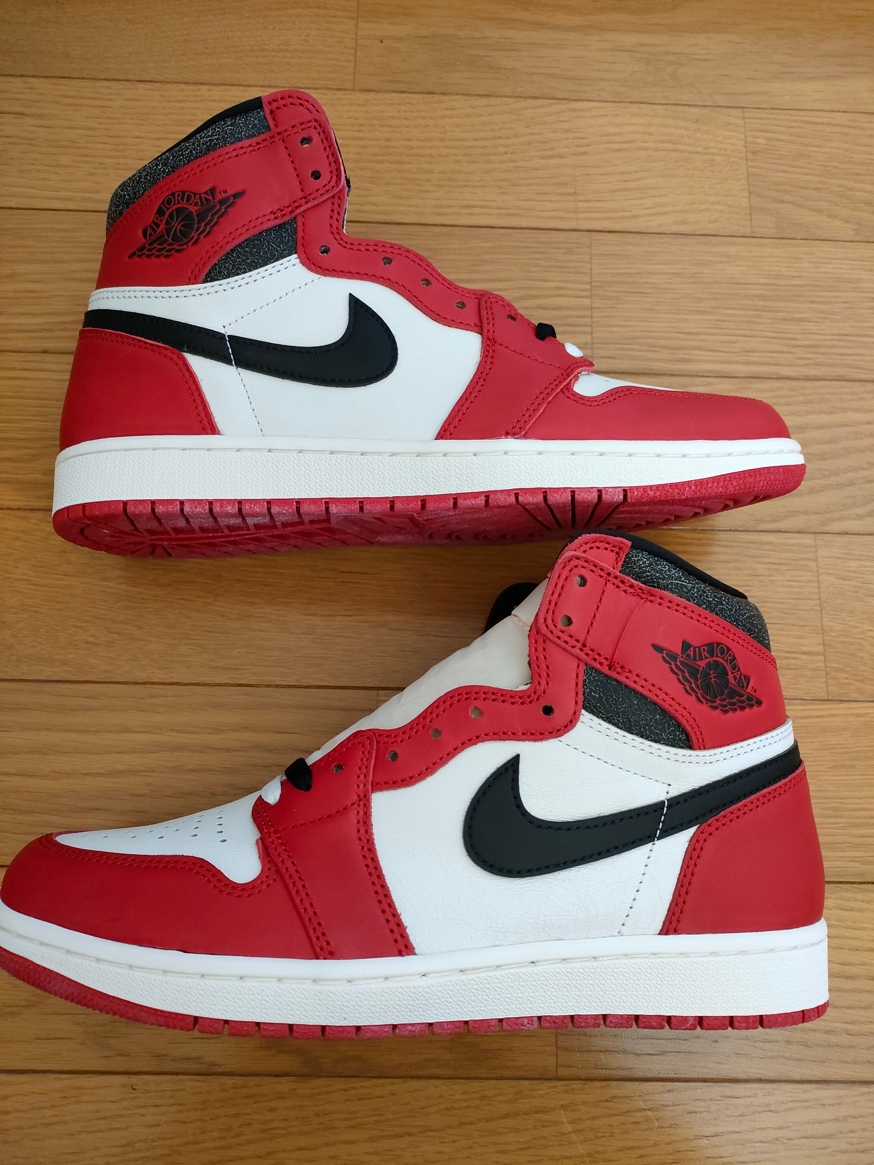 Nike Air Jordan 1 High OG "Lost & Found/Chicago"