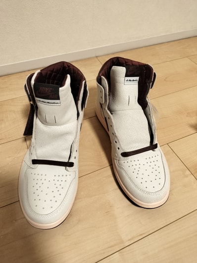 A Ma Maniere × Nike Air Jordan 1 Retro High OG "Sail and Burgundy"
