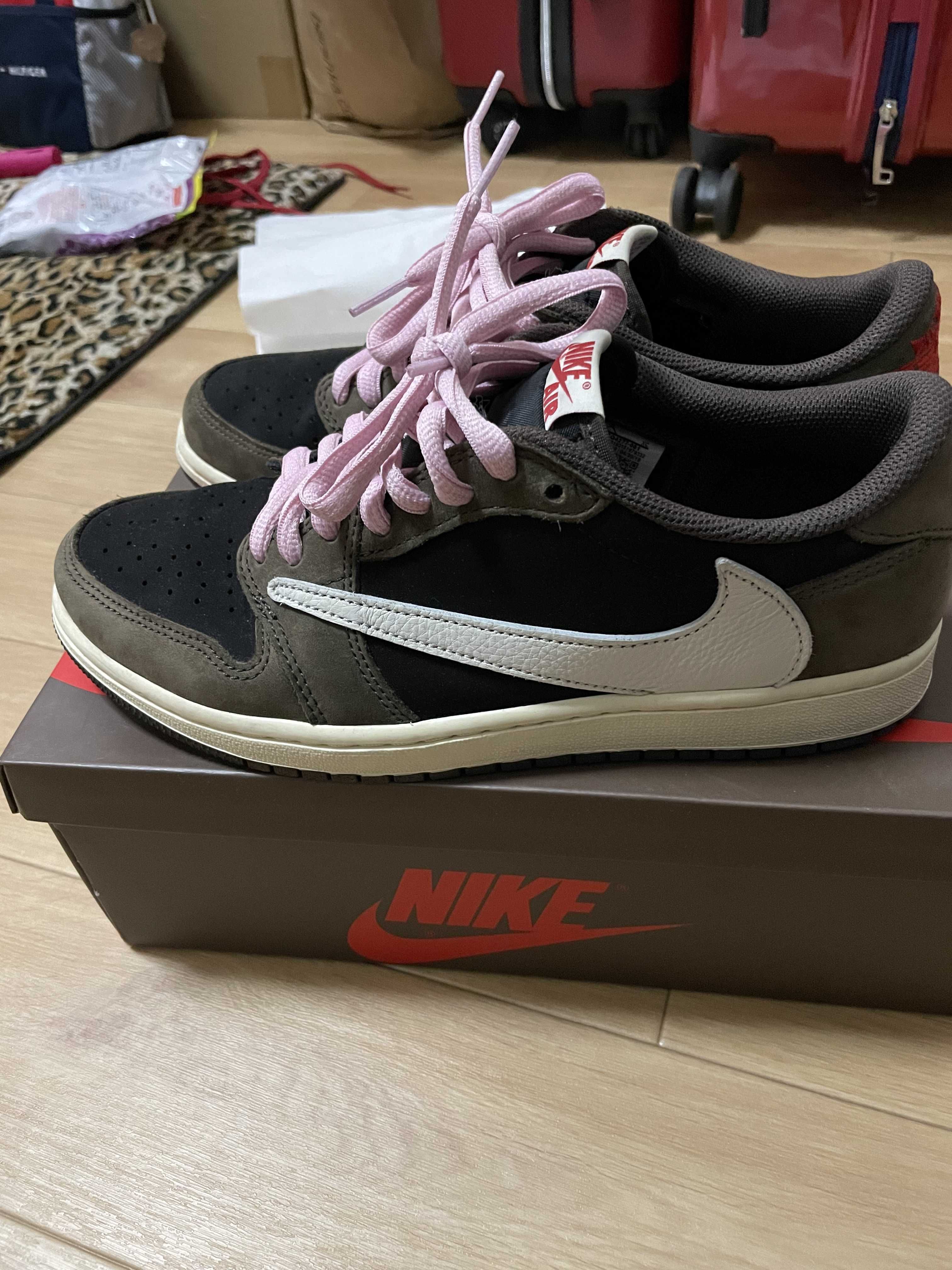 Travis Scott × Nike Air Jordan 1 Low OG SP-T  "Black/Dark Mocha"