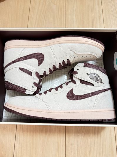 A Ma Maniere × Nike Air Jordan 1 Retro High OG "Sail and Burgundy"