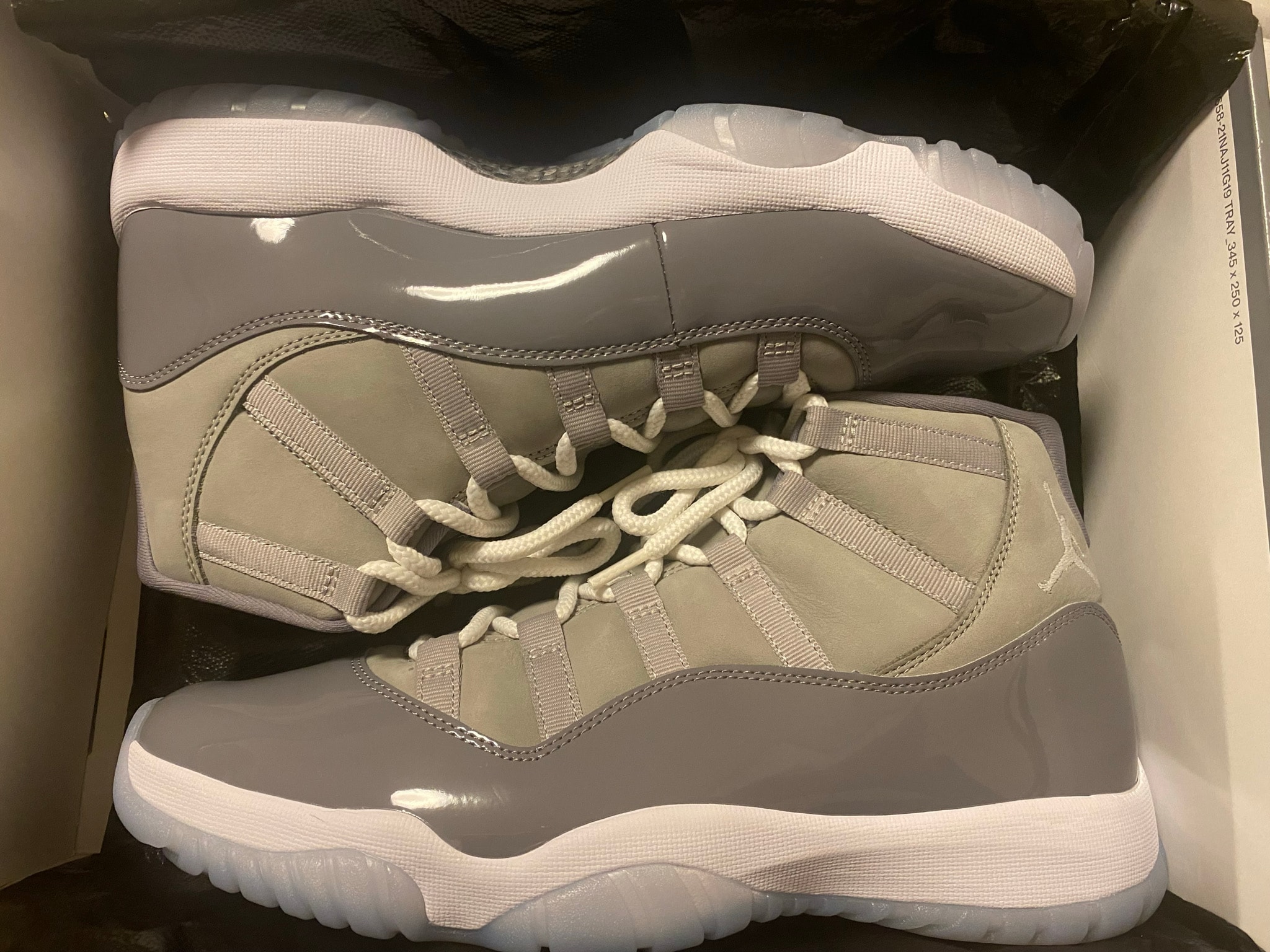 Nike Air Jordan 11 Retro "Cool Grey"