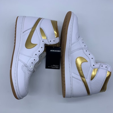 Nike Women's Air Jordan 1 Retro High OG "White and Gold"