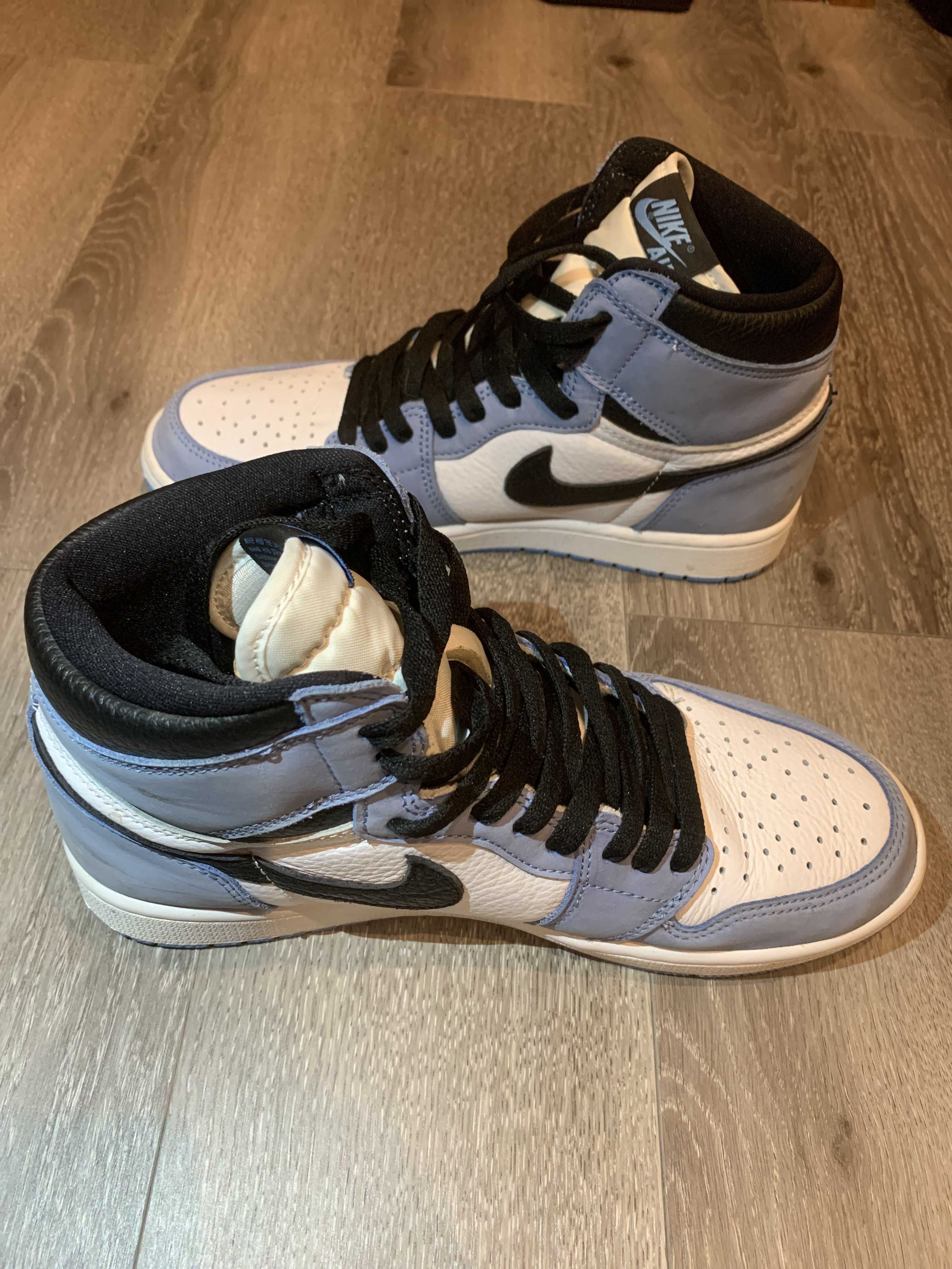 Nike Air Jordan 1 High OG "University Blue"