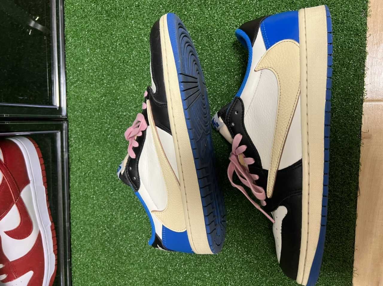 Travis Scott × fragment design × Nike Air Jordan 1 Low OG SP "Military Blue"