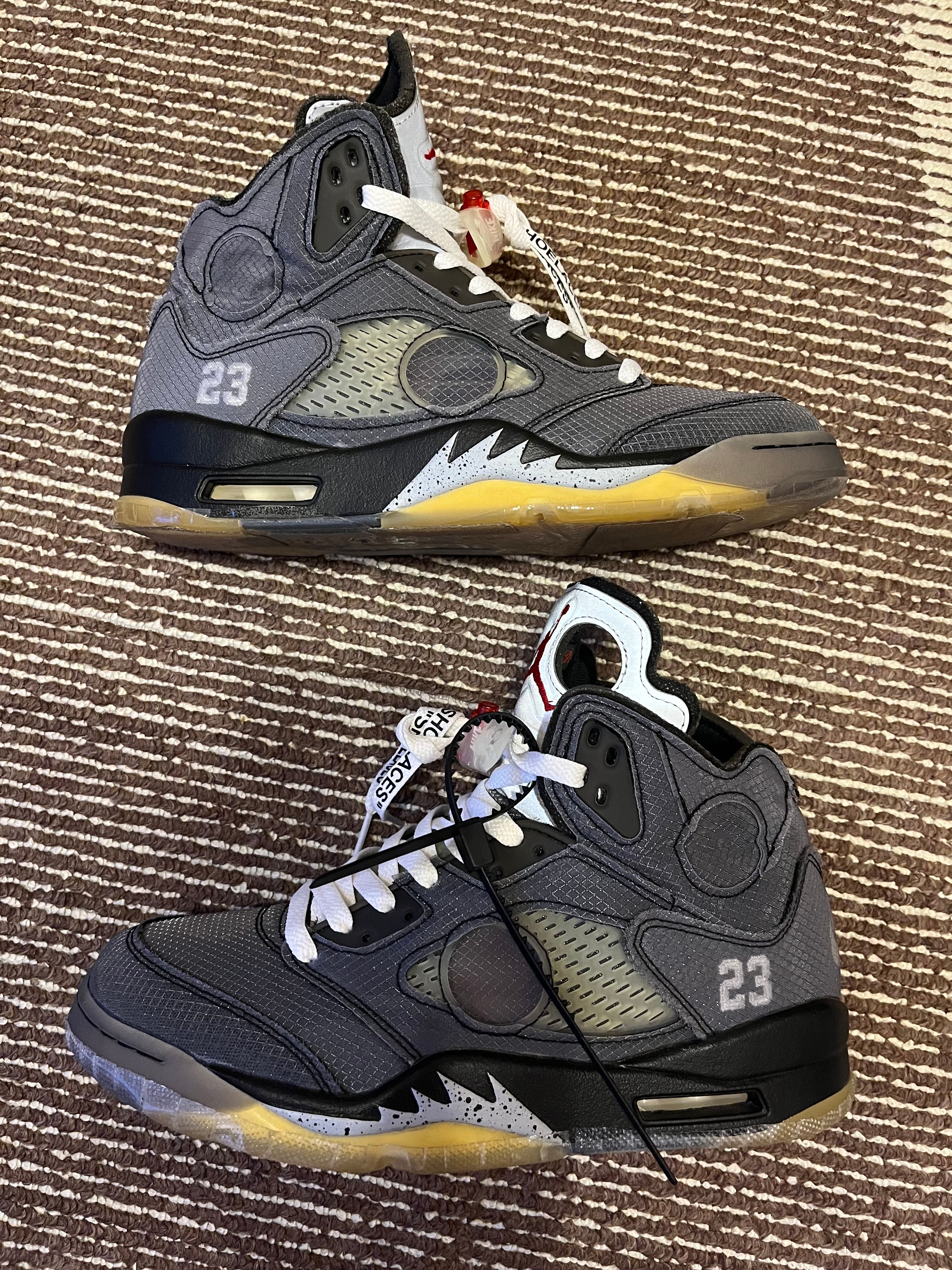 Off-White × Nike Air Jordan 5 "Black/Muslin/Fire Red"