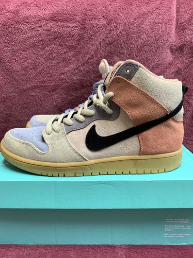 Nike SB Dunk High "Easter Spectrum"