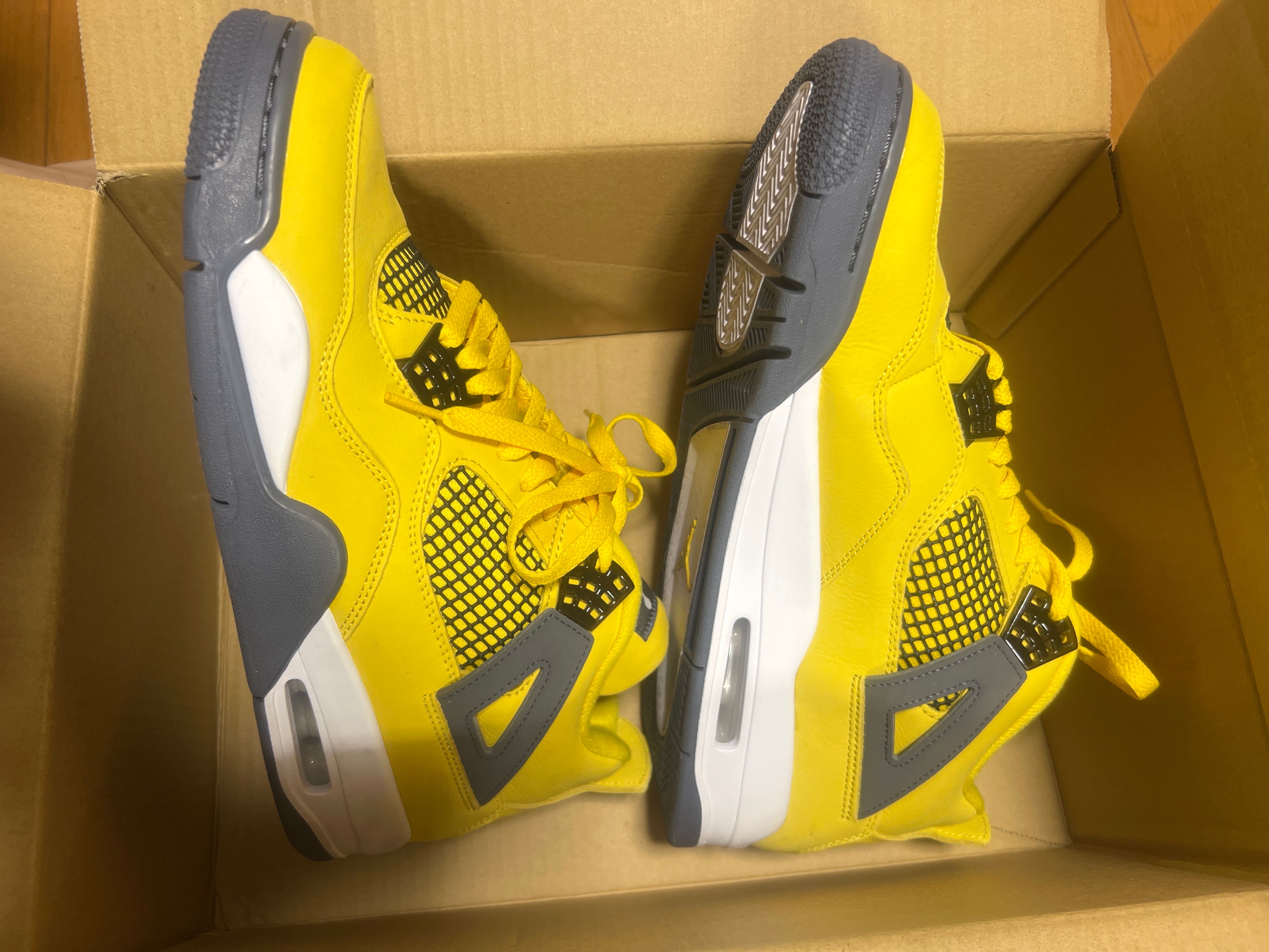 Nike Air Jordan 4 "Tour Yellow"