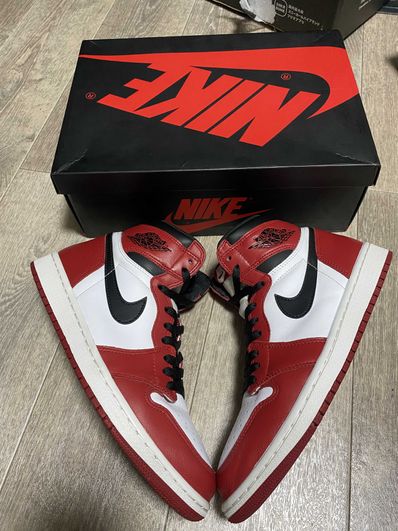 Nike Air Jordan 1 Retro High "Chicago" (2015)