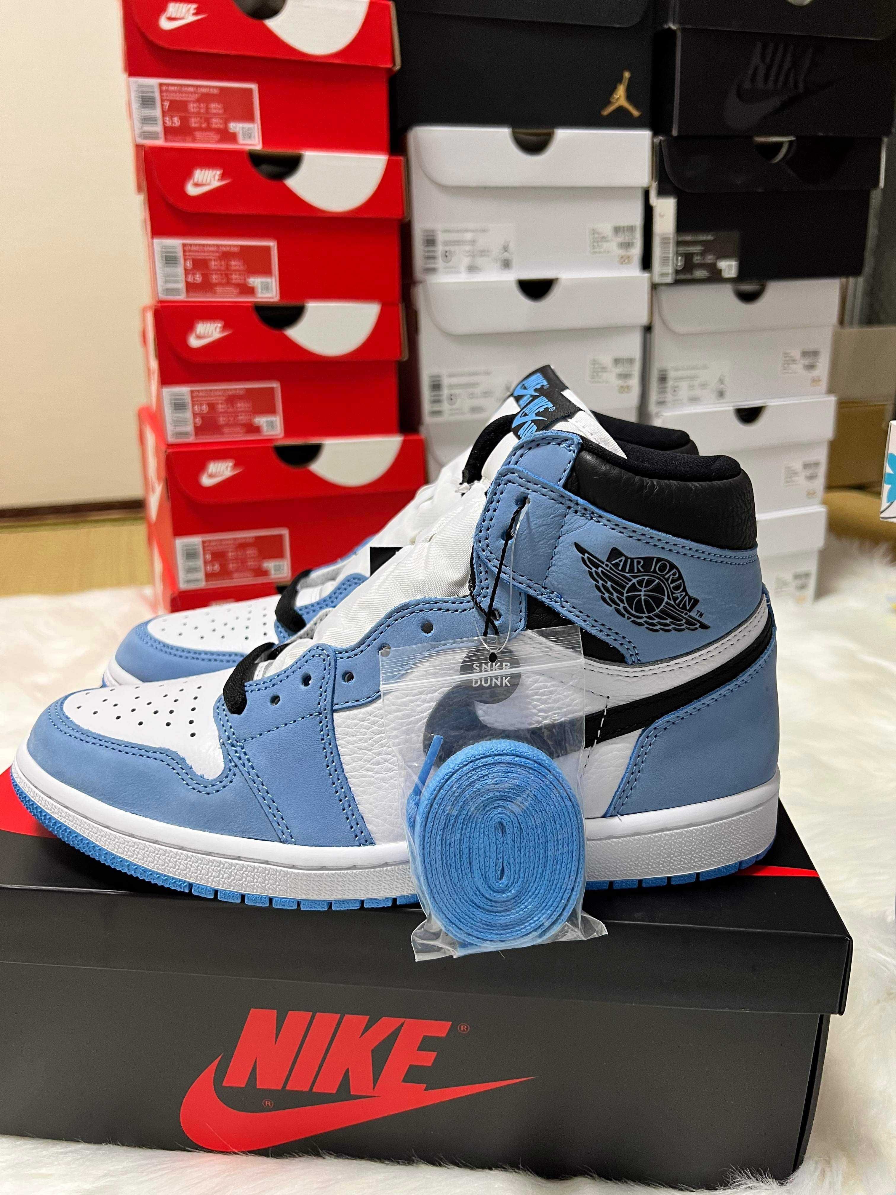 Nike Air Jordan 1 High OG "University Blue"
