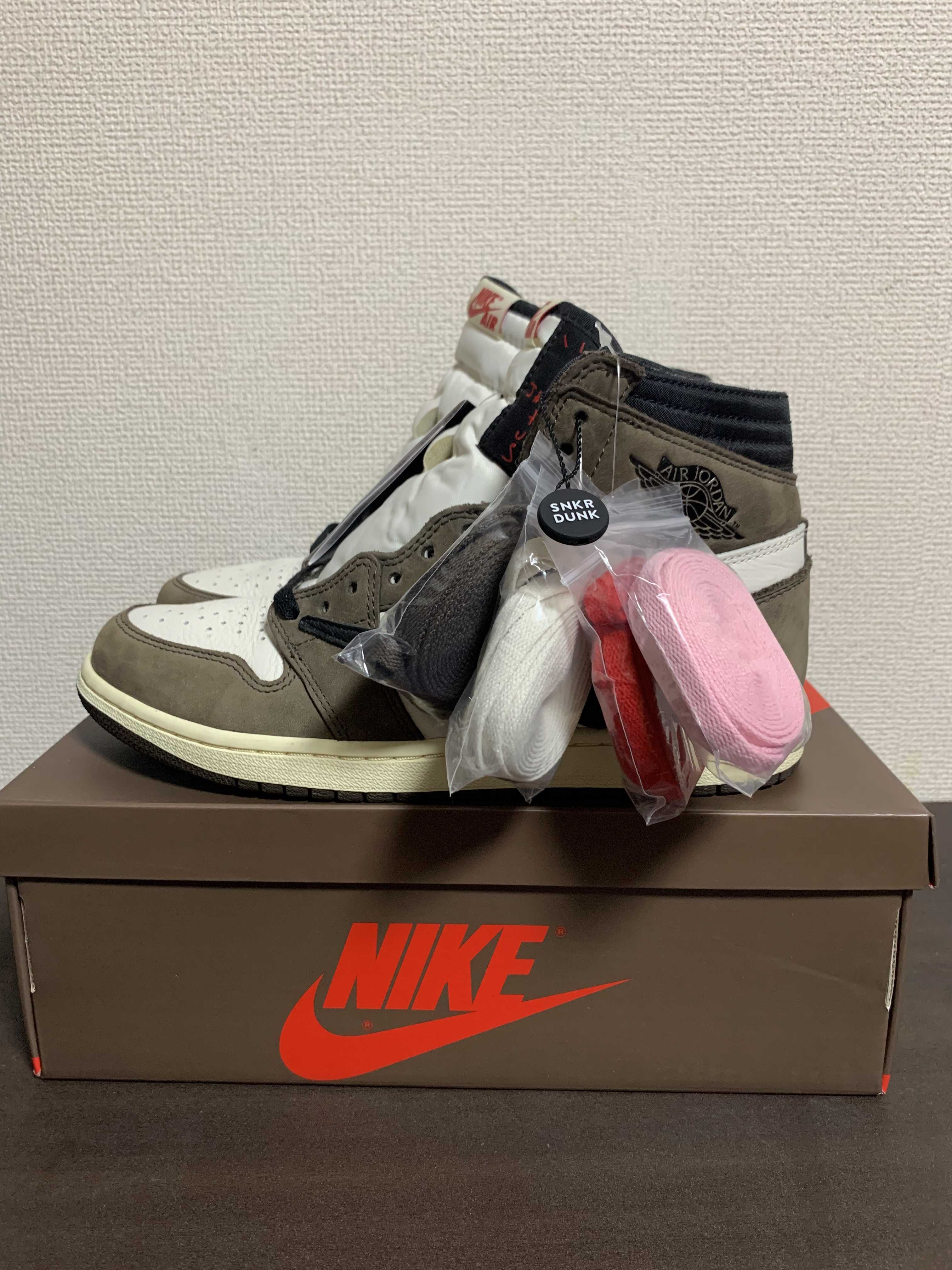 Travis Scott × Nike Air Jordan 1 Retro High OG TS SP "Sail/Dark Mocha"