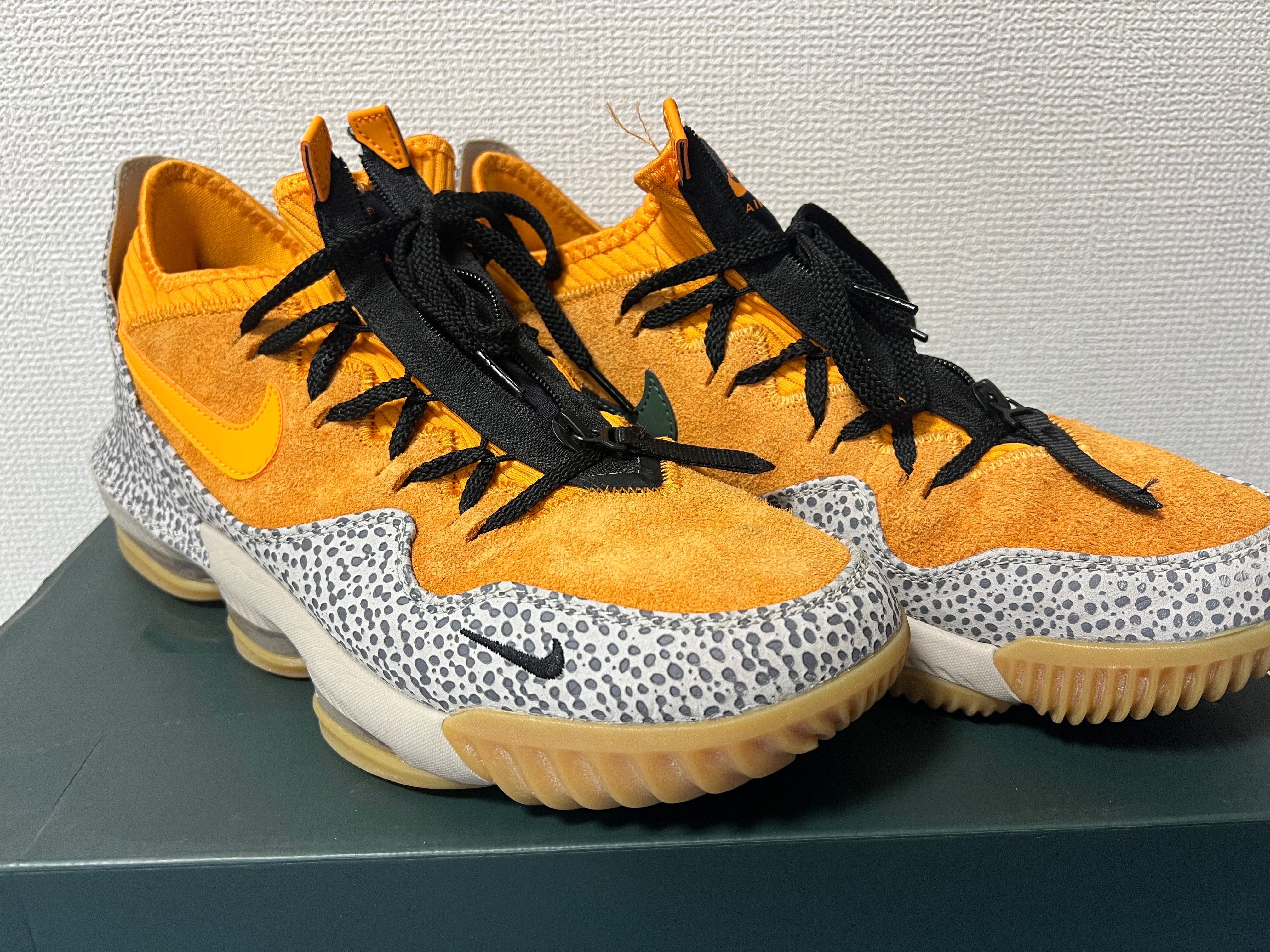 atmos × Nike LeBron 16 Low "Safari" (CD9471-800/CI3358-800)