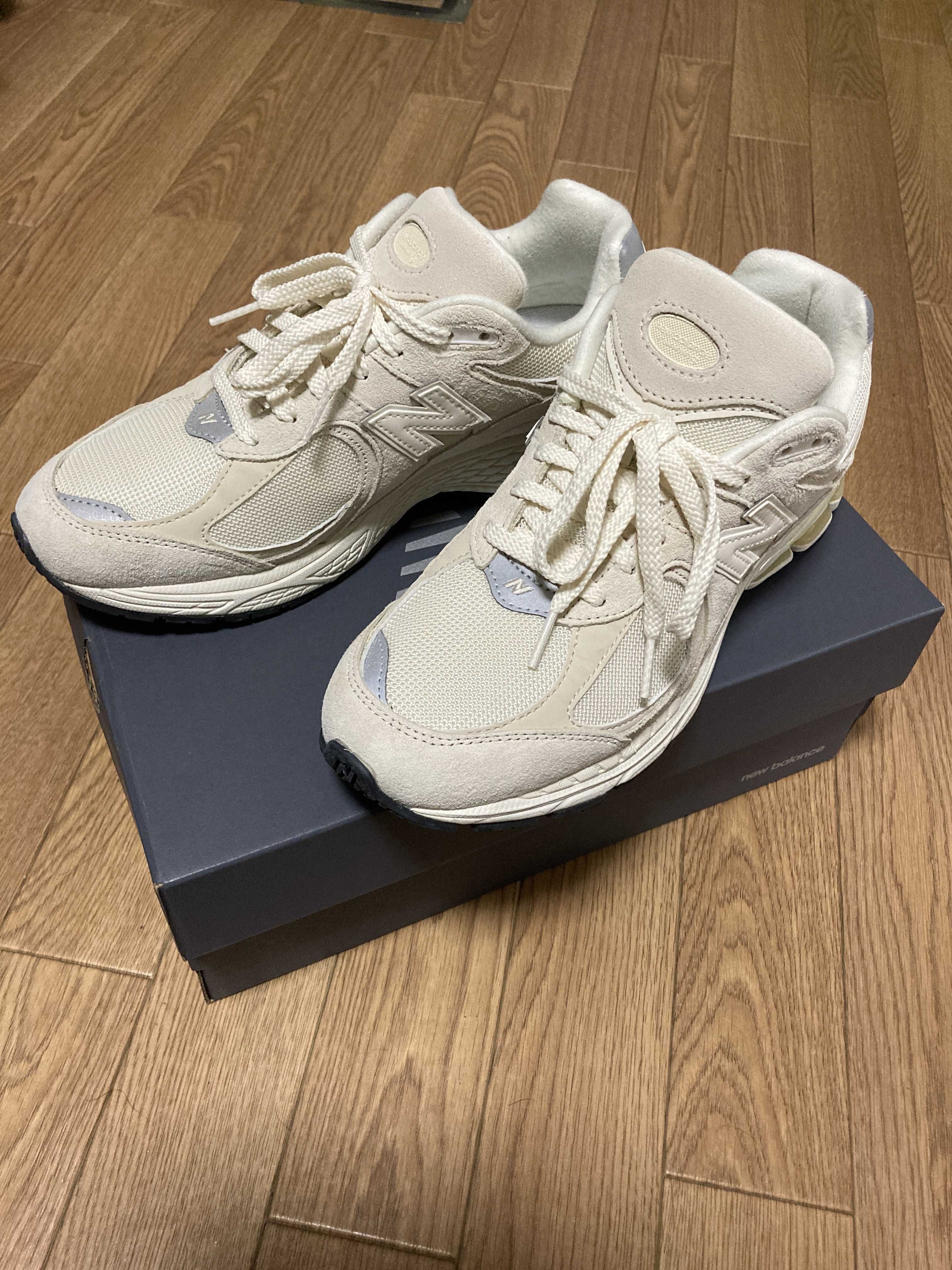 New Balance 2002R "Off White"