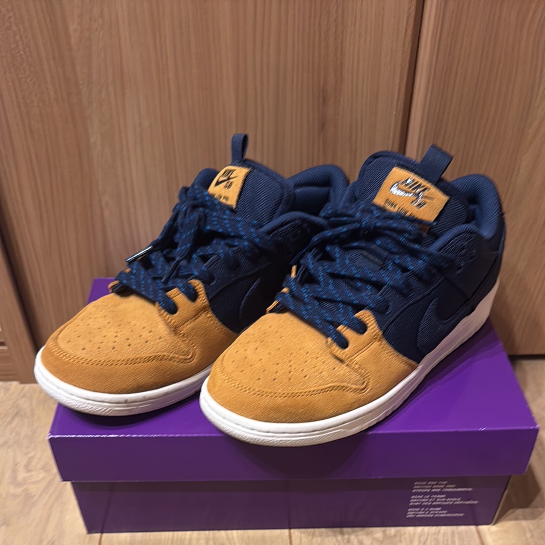 Nike SB Dunk Low "Desert Ochre and Midnight Navy"