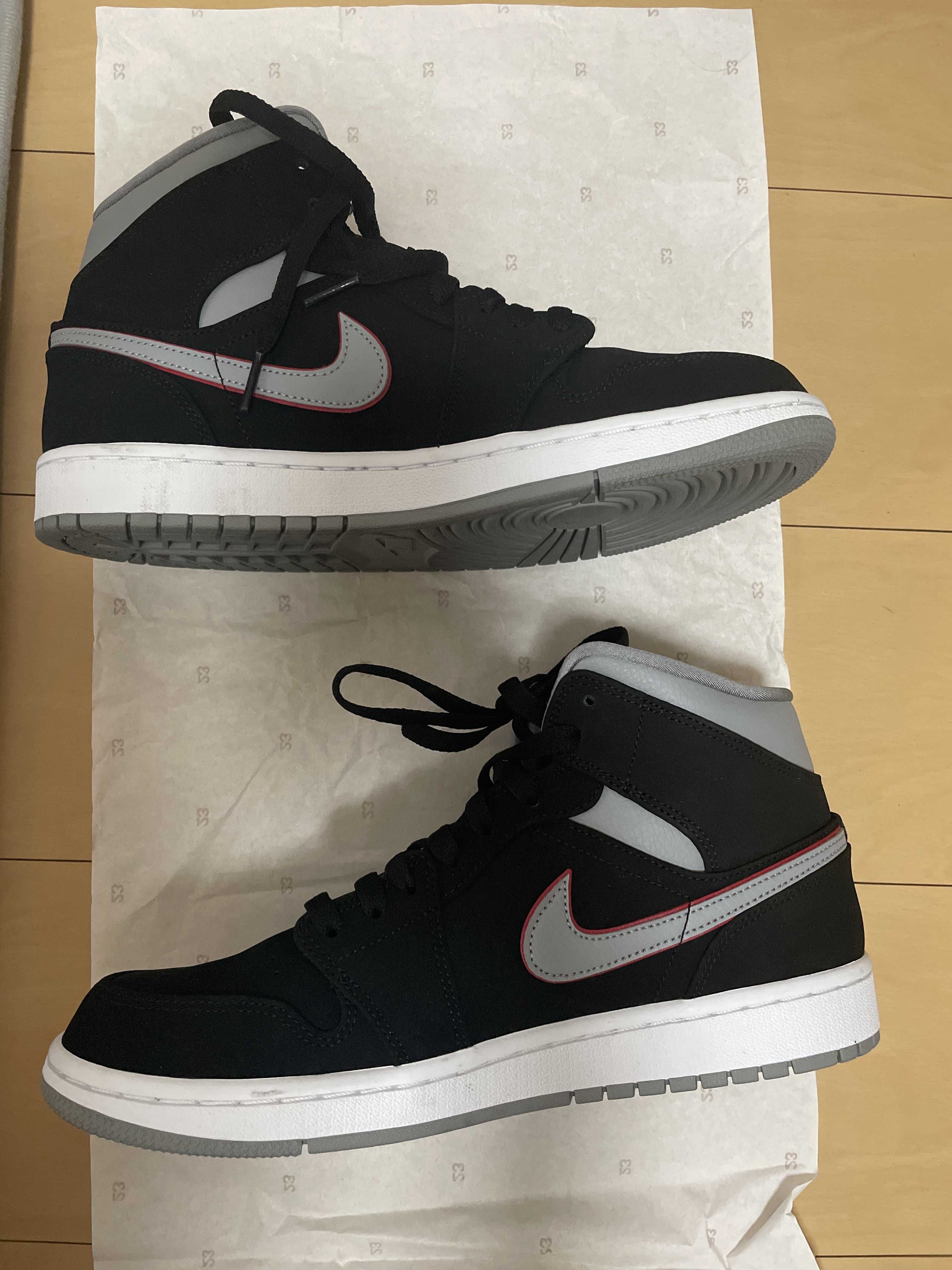 Nike Air Jordan 1 Mid "Black Particle Grey Gym Red"
