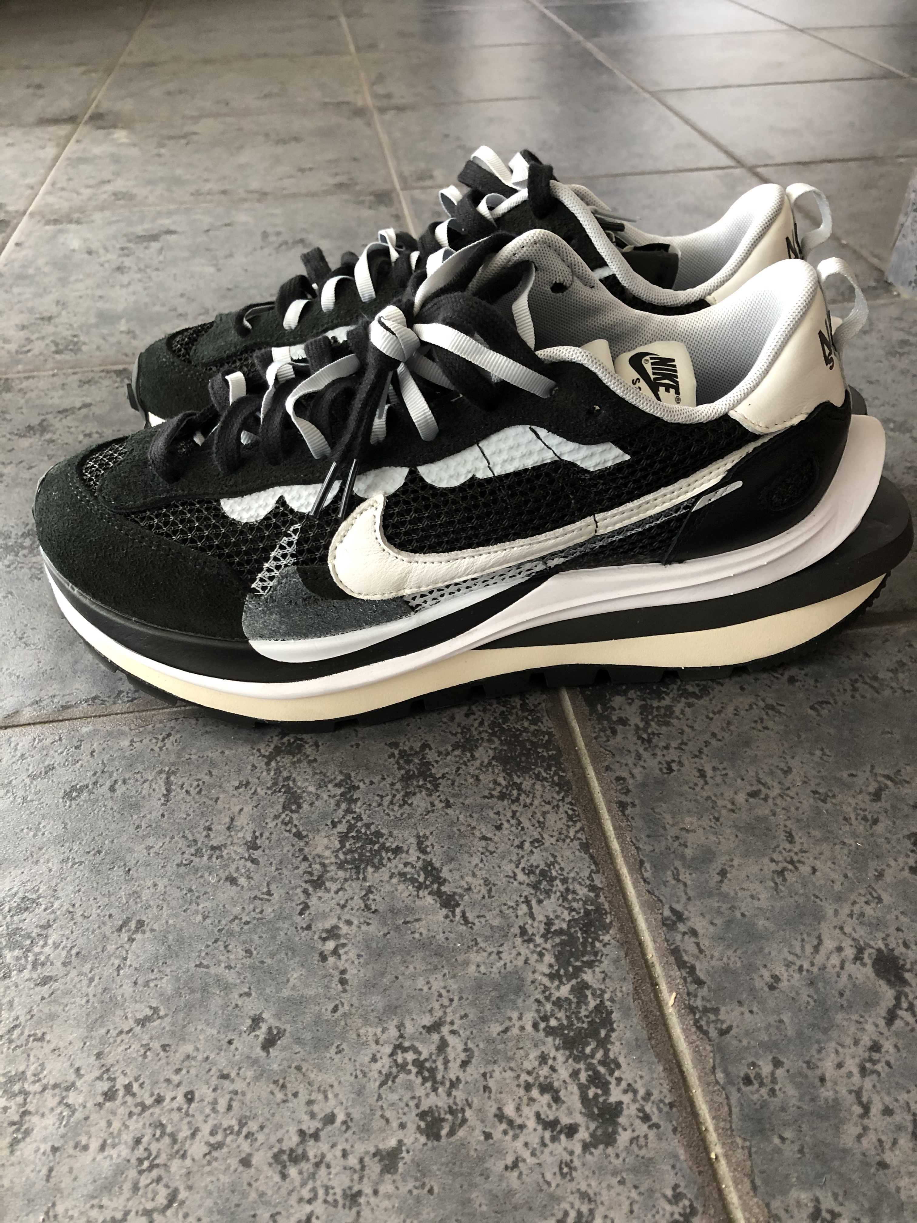 sacai × Nike Vapor Waffle "Black and White"