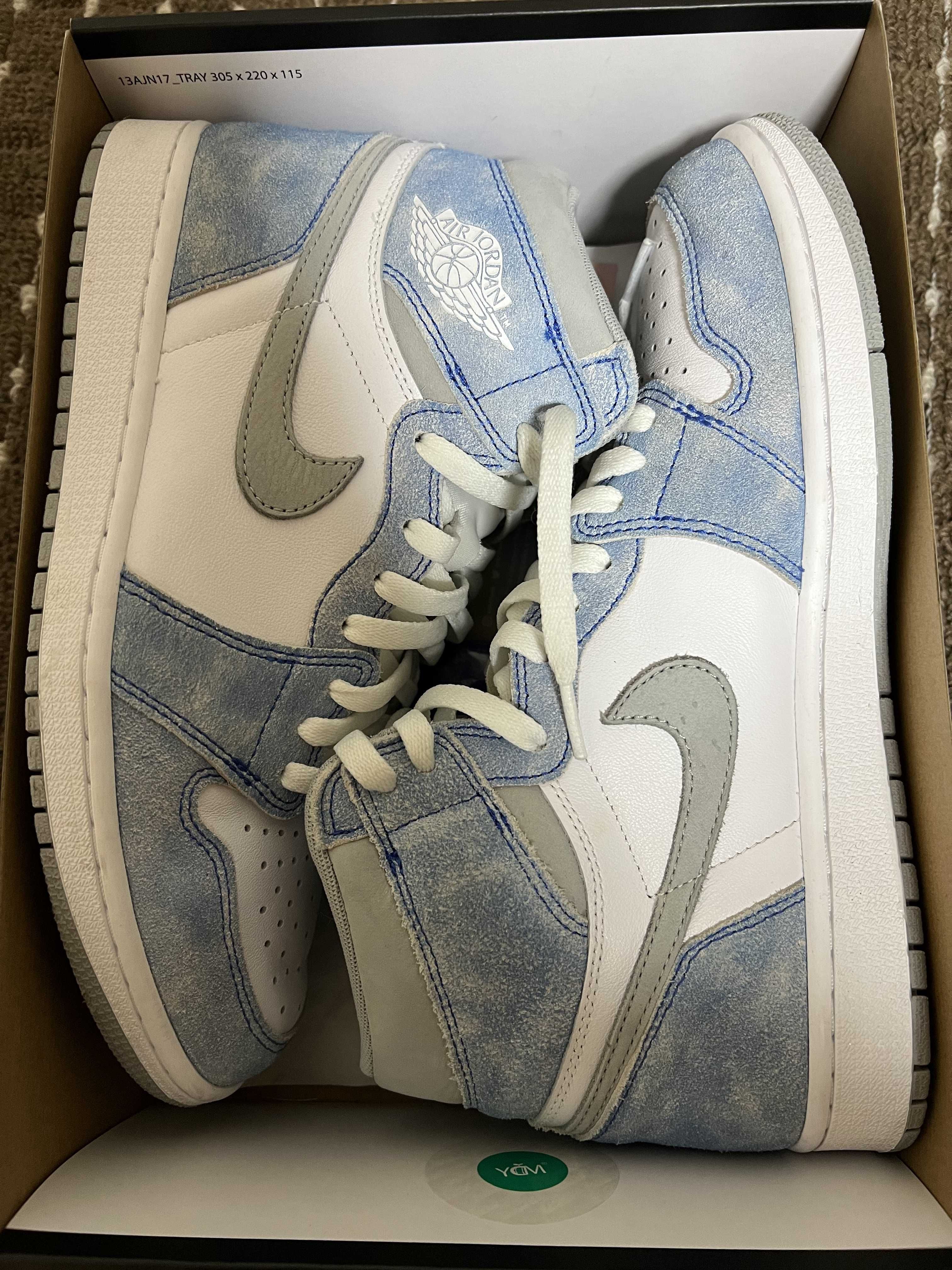 Nike Air Jordan 1 High OG "Hyper Royal"