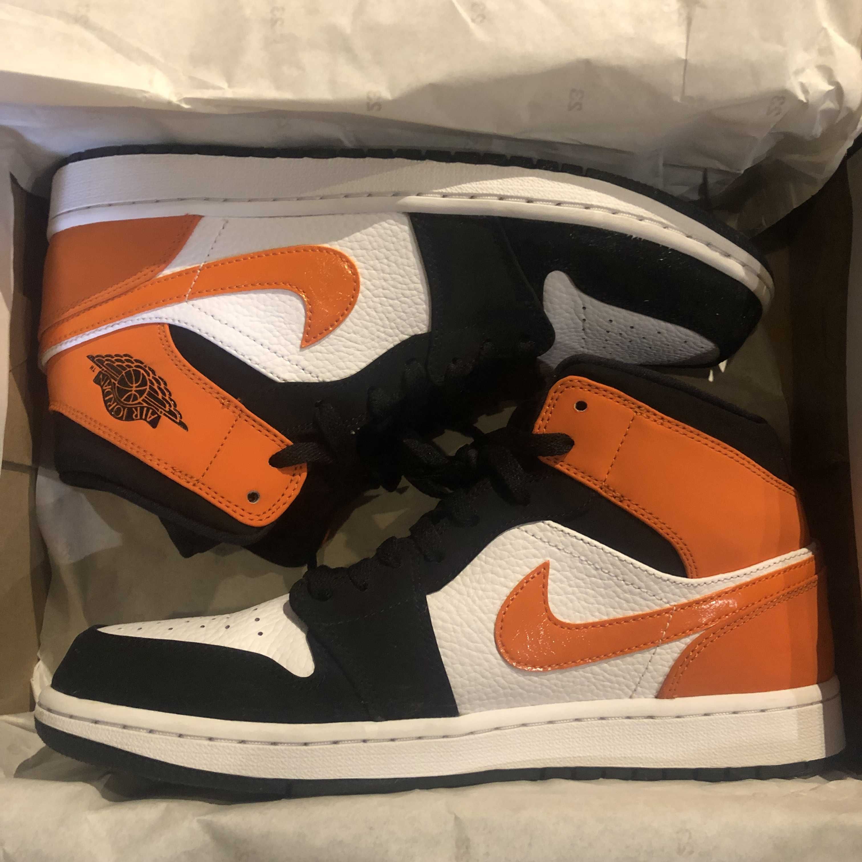 NIKE AIR JORDAN 1 MID "SHATTERED BACKBOARD"