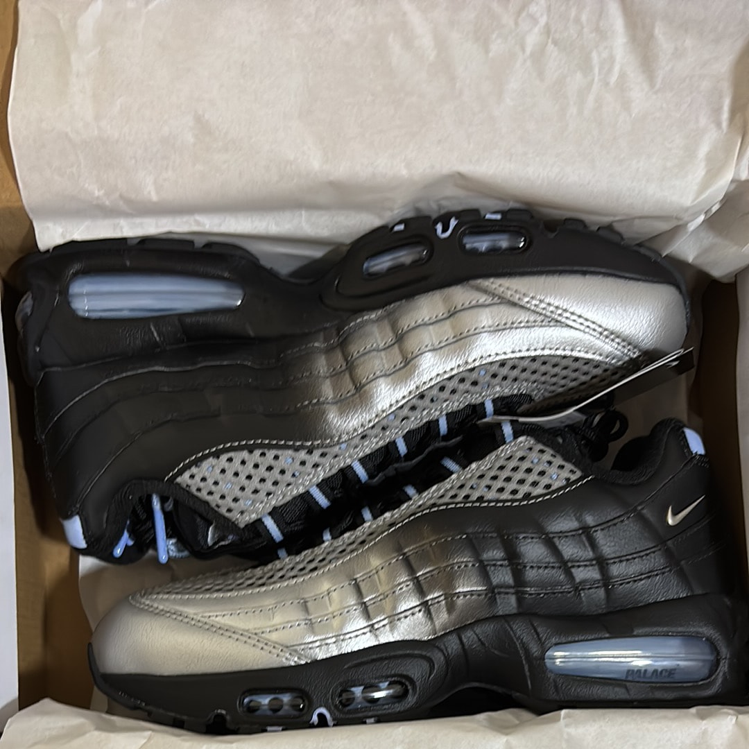 Palace Skateboards × Nike Air Max 95 Big Bubble "Metallic Silver/Aluminum"