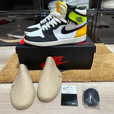 Nike Air Jordan 1 High OG "Volt Gold"