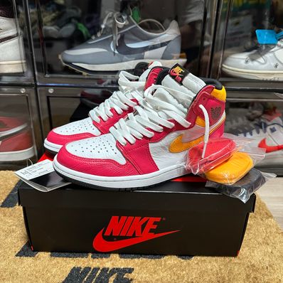 Nike Air Jordan 1 High OG "Light Fusion Red"