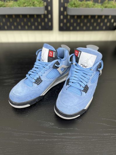 Nike Air Jordan 4 "University Blue"