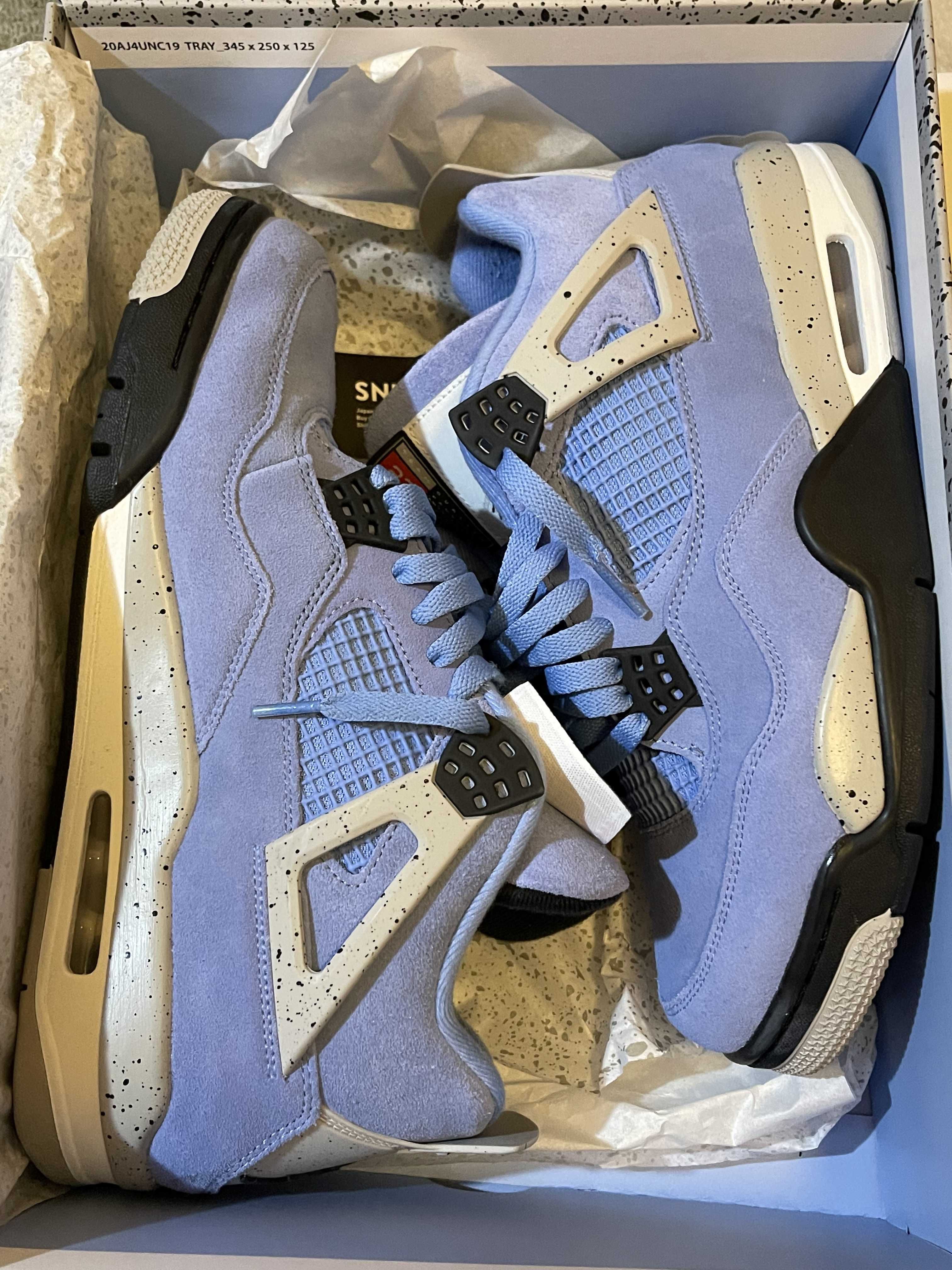 Nike Air Jordan 4 "University Blue"