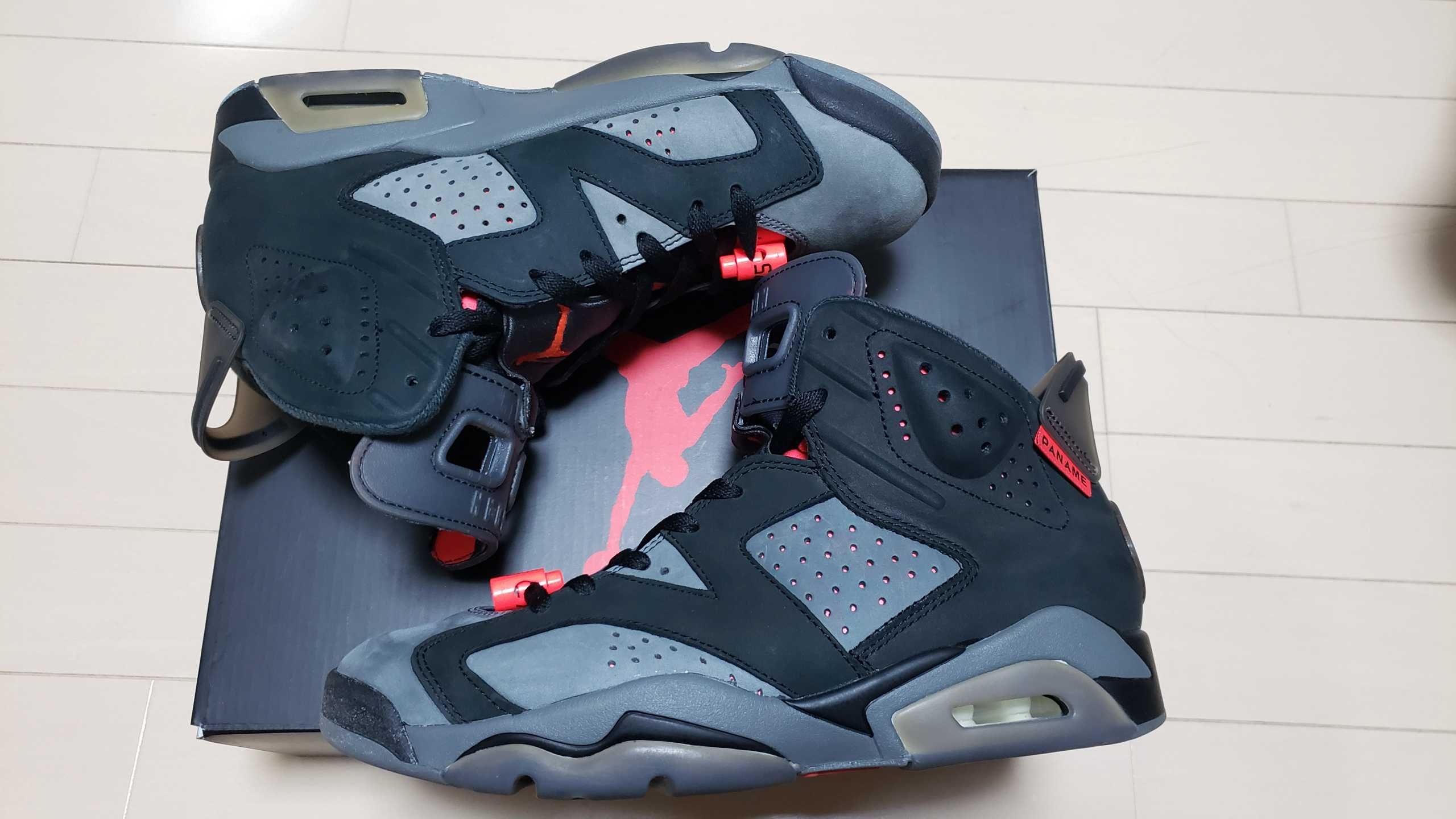 NIKE × PARIS SAINT GERMAIN AIR JORDAN 6 RETRO INFRARED