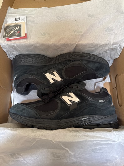 New Balance 2002R GORE-TEX "Black/White"