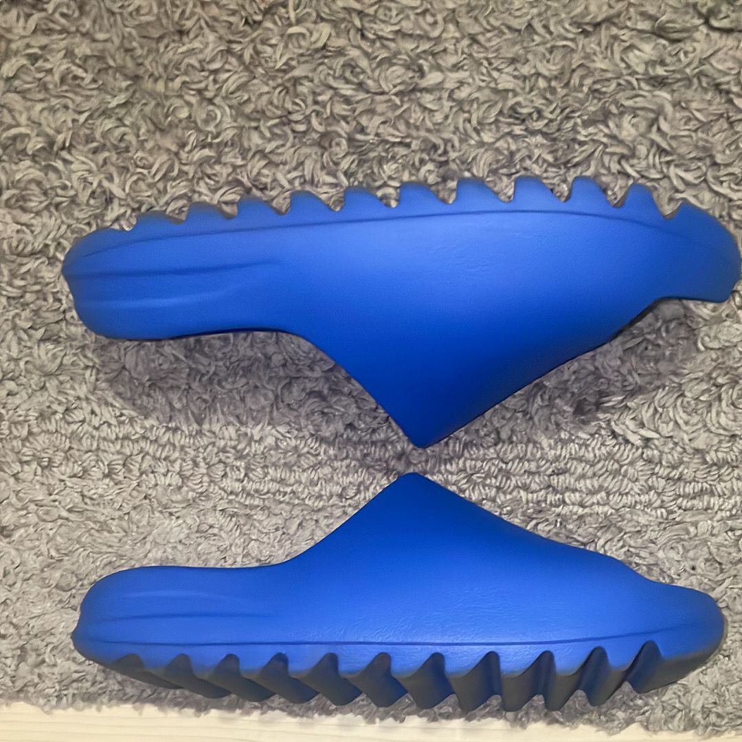 adidas YEEZY Slide "Azure"