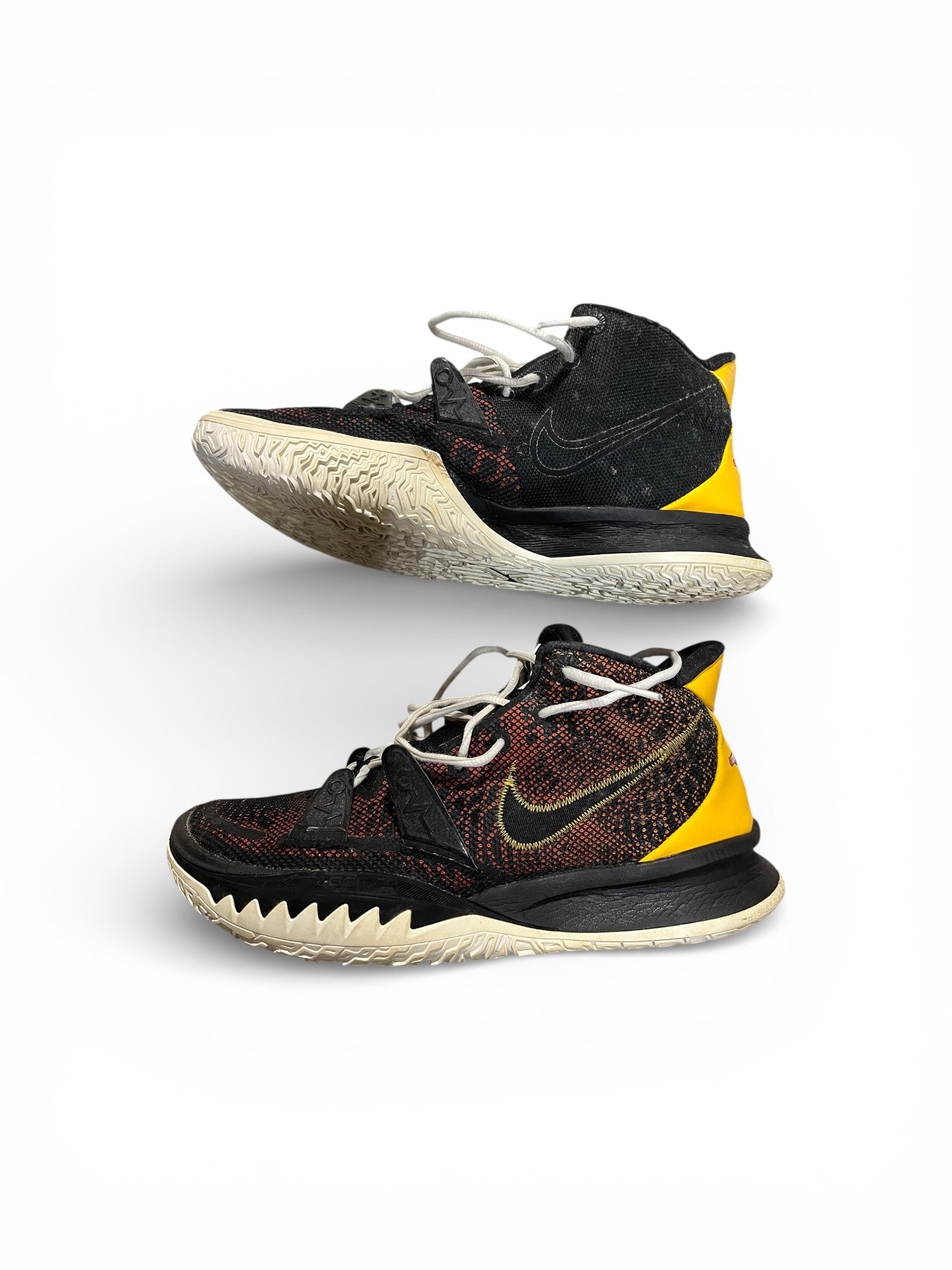 ナイキ カイリー7 "レイガンズ" (CQ9327-003/CQ9326-003)