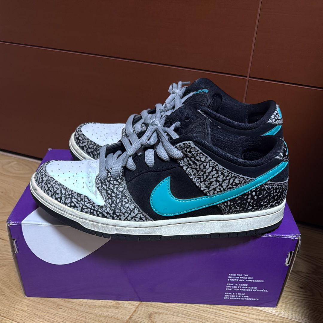 Nike SB Dunk Low "Elephant/Safari"