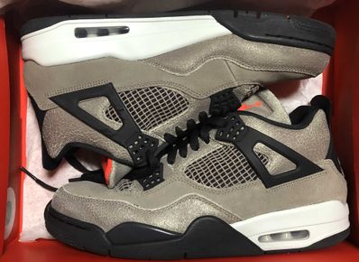 Nike Air Jordan 4 "Taupe Haze"