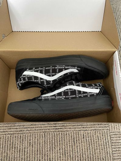 Supreme × Vans Old Skool "Black"
